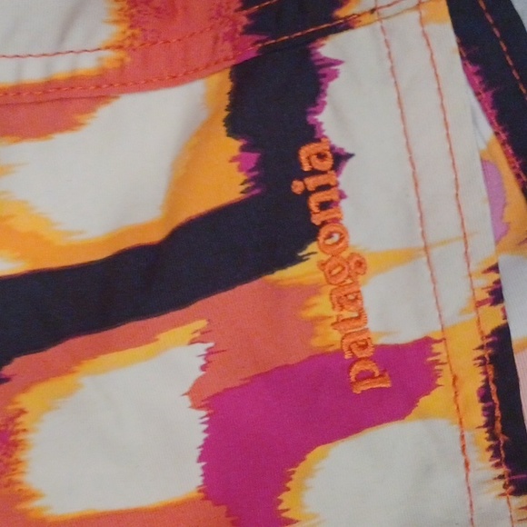 Patagonia Geometric Design Lightweight Shorts - Picture 2 of 8